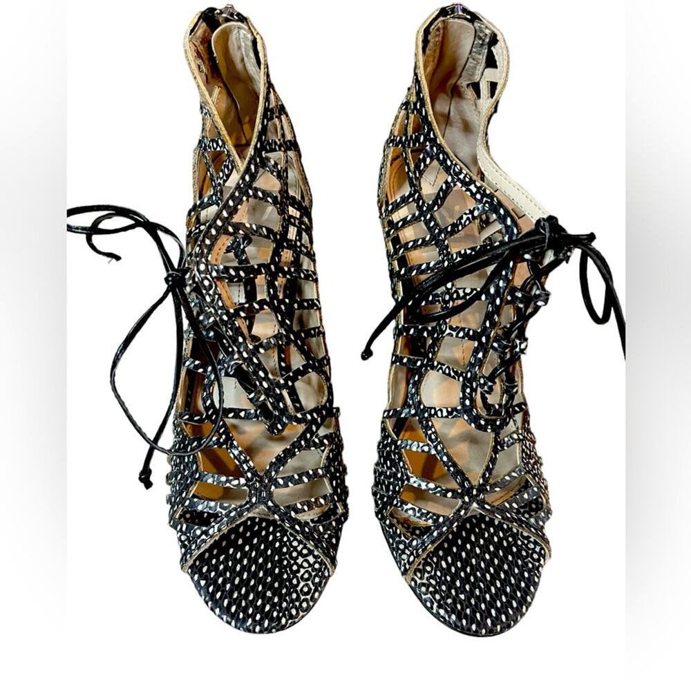 Dolce Vita Black and White Strappy Sandals 7 1/2